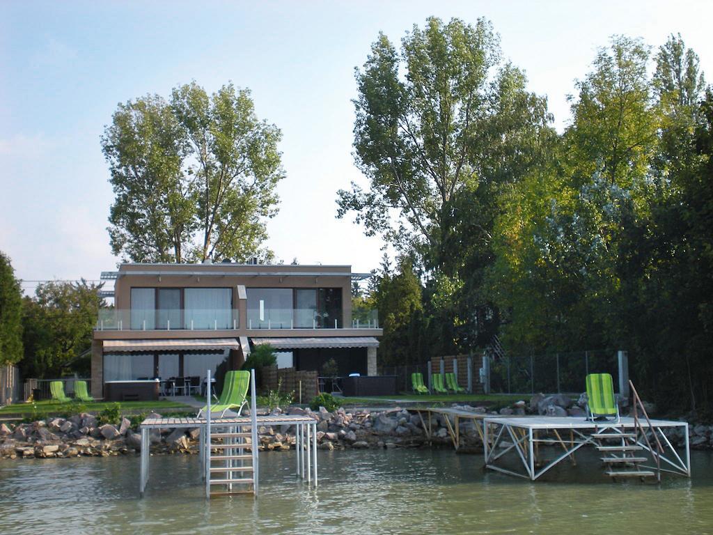 Villa Aba Sea House Balatonszarszo Habitación foto
